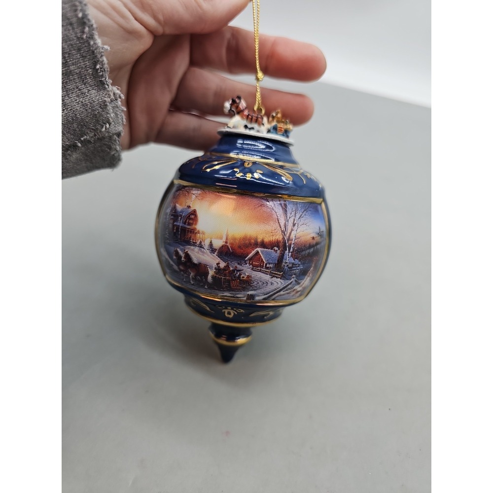 Terry Redlin Holiday Memories Heirloom Porcelain Ornament #68132 Hadley‎ Collect